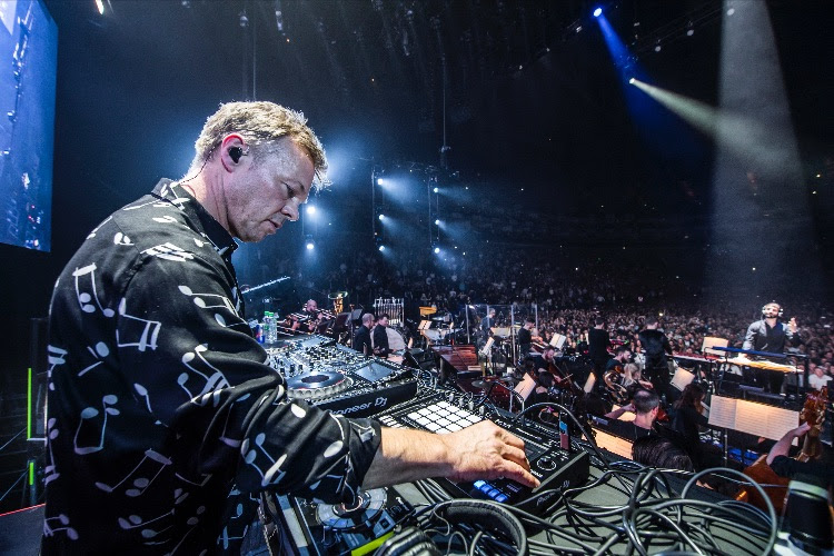 Pete Tong djing in front of a large audience